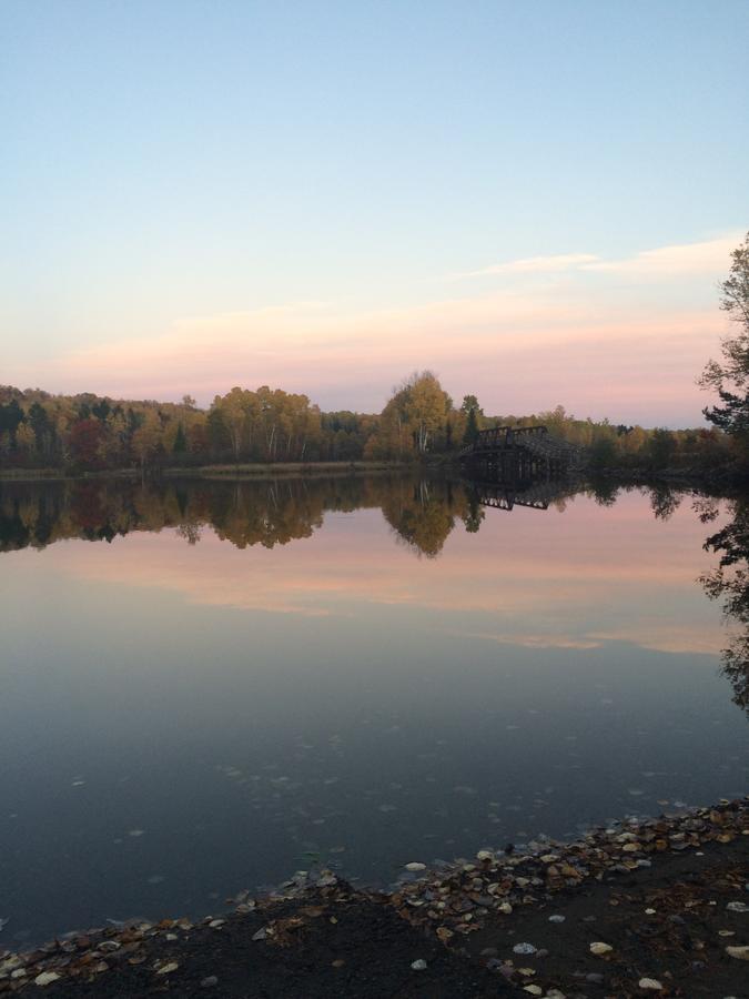 Four Seasons Algonquin Cabins Madawaska Exterior foto